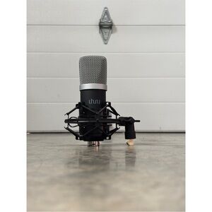 UHURU UM925 Cardioid Microphone